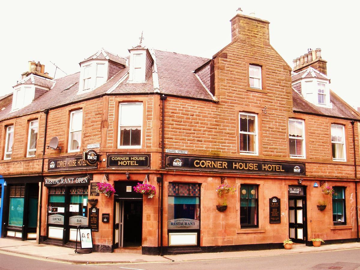 Corner House Hotel Innerleithen Exterior foto